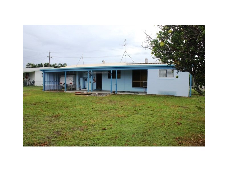 9 Carr Crescent, Lucinda QLD 4850