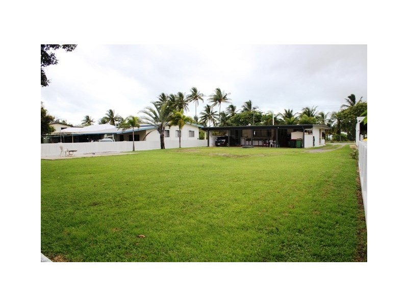 54 Patterson Parade, Lucinda QLD 4850