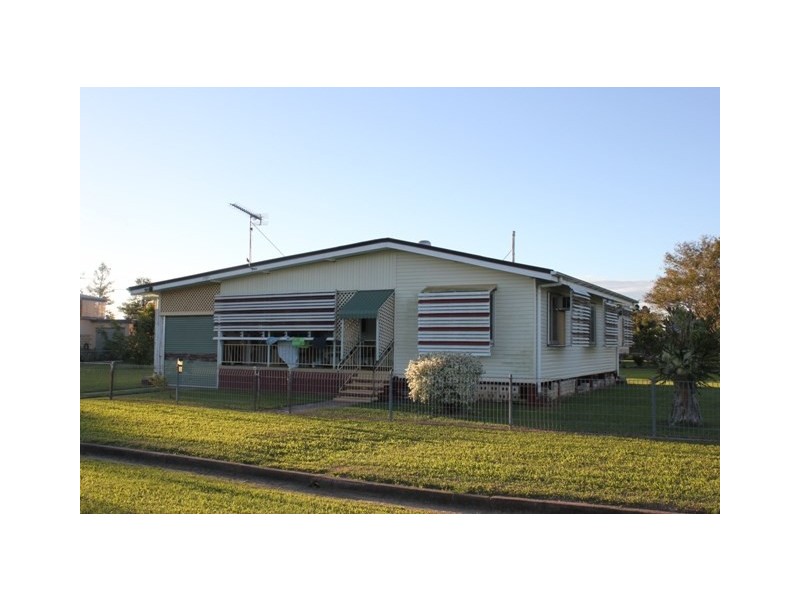 1 Row Street, Ingham QLD 4850