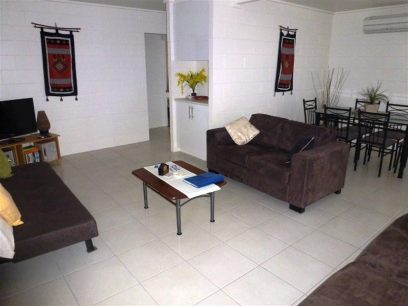 Units 1 and 2/21 Carr Crescent, Lucinda QLD 4850