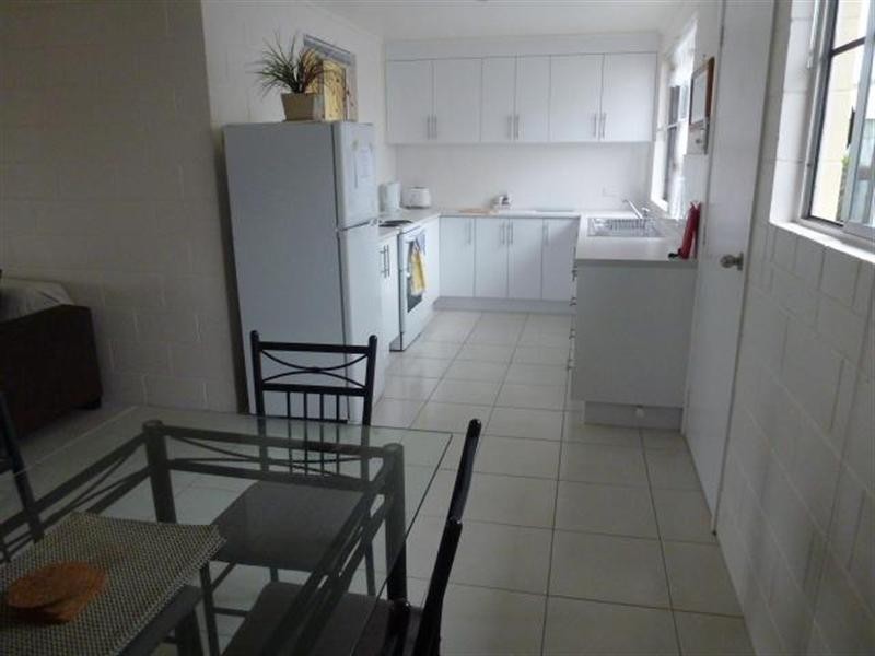 Units 1 and 2/21 Carr Crescent, Lucinda QLD 4850