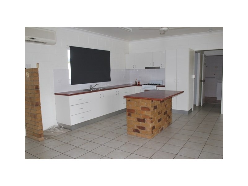 7 Acacia Road, Halifax QLD 4850