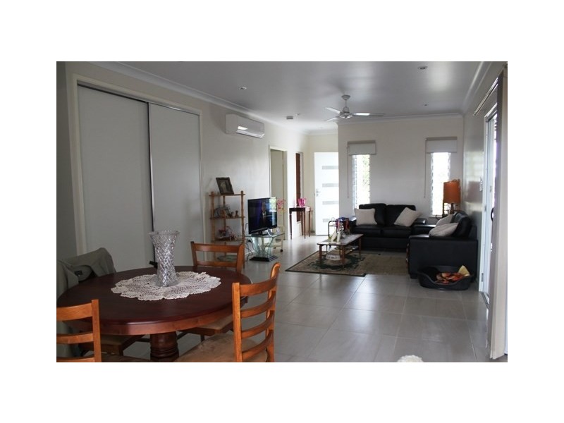 Unit 1/2 Renouf Street, Ingham QLD 4850