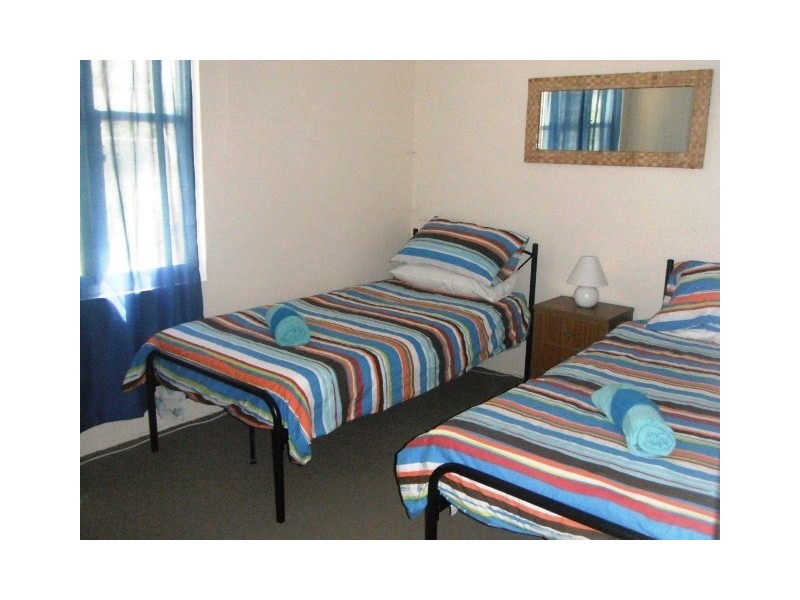 12 Dolphin Cresent, Taylors Beach QLD 4850