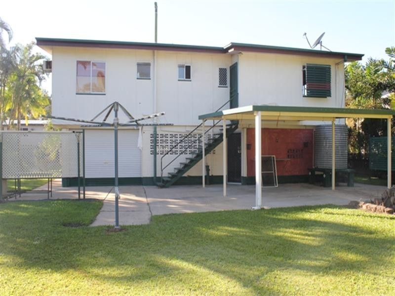 9 Yeldham, Ingham QLD 4850