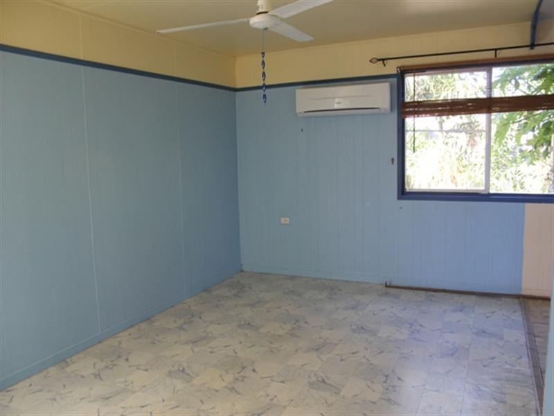 9 Yeldham, Ingham QLD 4850