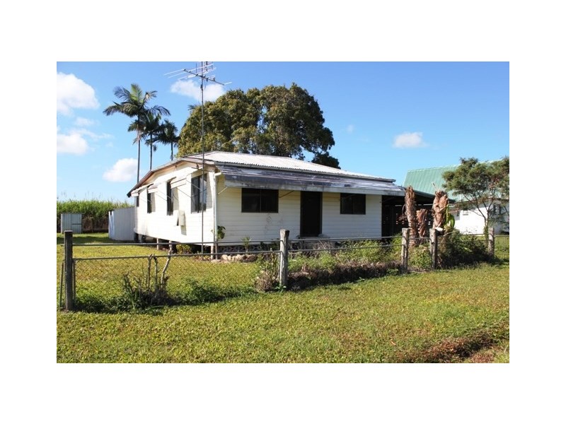 14 Scott Street, Halifax QLD 4850