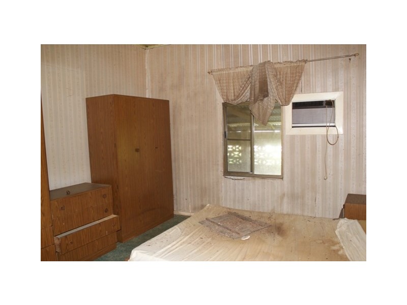 14 Scott Street, Halifax QLD 4850