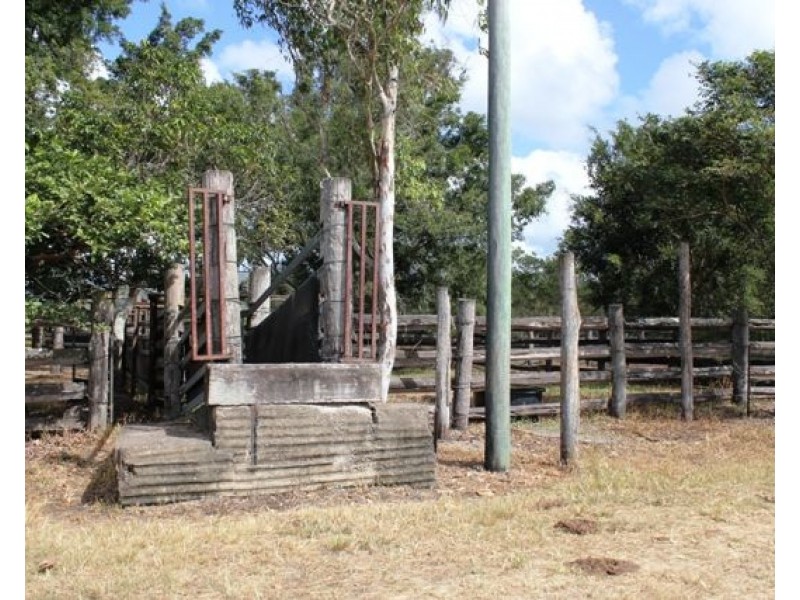 530 Pappins Road, Helens Hill QLD 4850