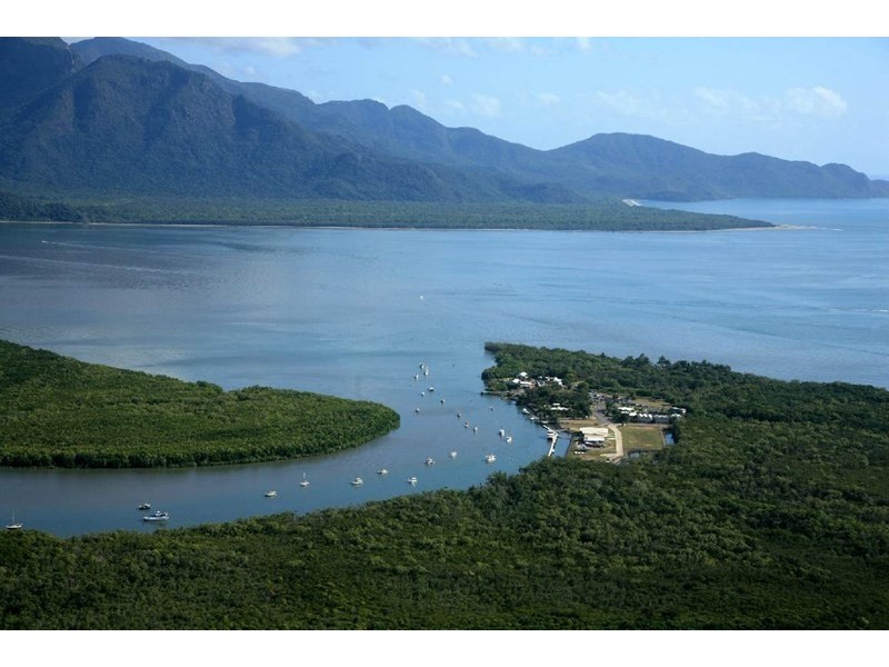 4/6 Ferrero Street, Lucinda QLD 4850