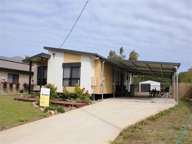 35 Bottlebrush Street, Forrest Beach QLD 4850