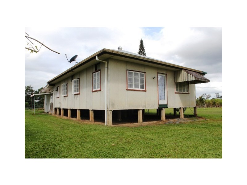 106 Cantamessas Road, Abergowrie QLD 4850