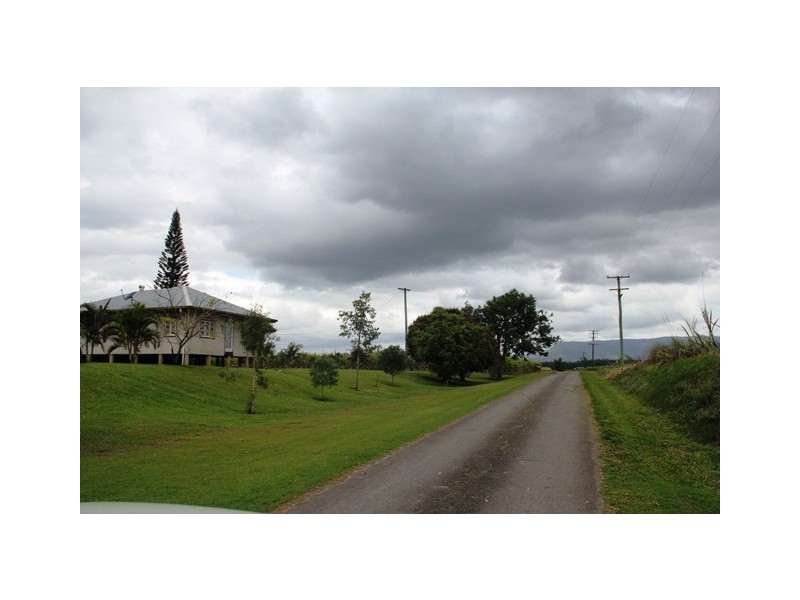 106 Cantamessas Road, Abergowrie QLD 4850