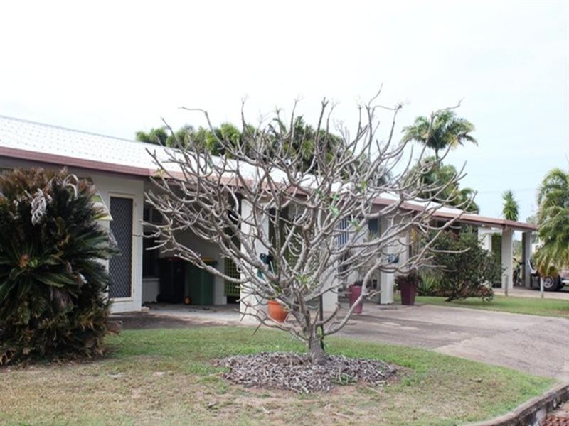 4/6 Ferrero Street, Lucinda QLD 4850