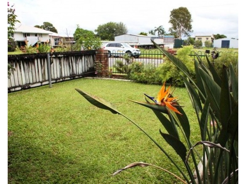 1/40 Hardy Street, Ingham QLD 4850