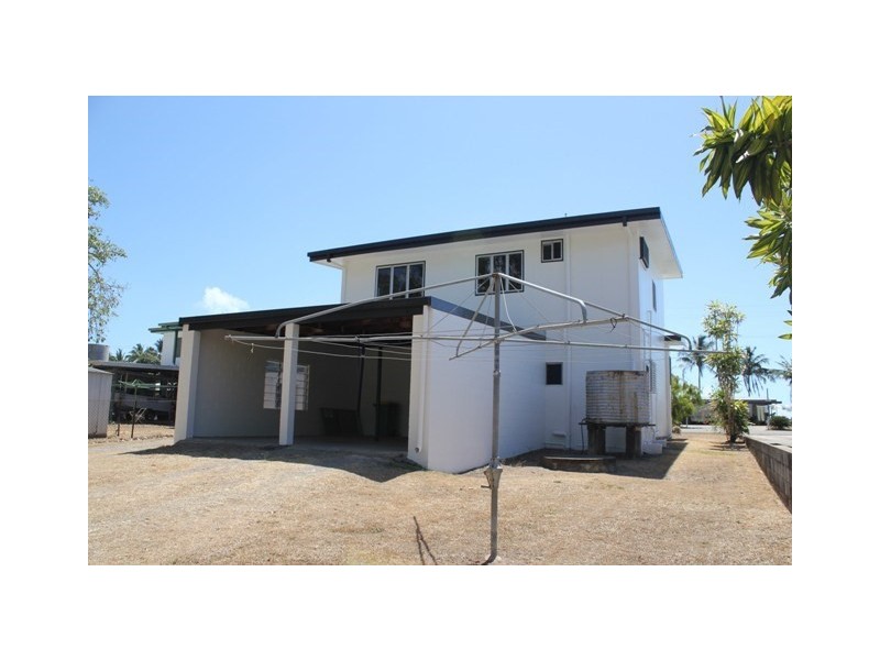 49 John Dory Street, Taylors Beach QLD 4850