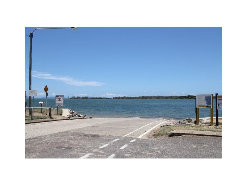 49 John Dory Street, Taylors Beach QLD 4850