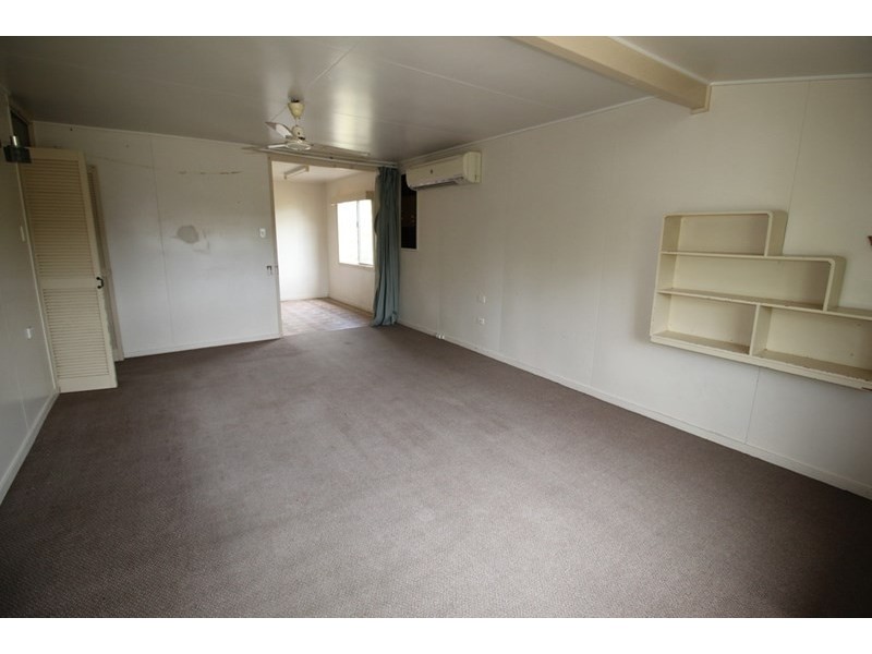 9 – 11 Mckenzie Street, Ingham QLD 4850