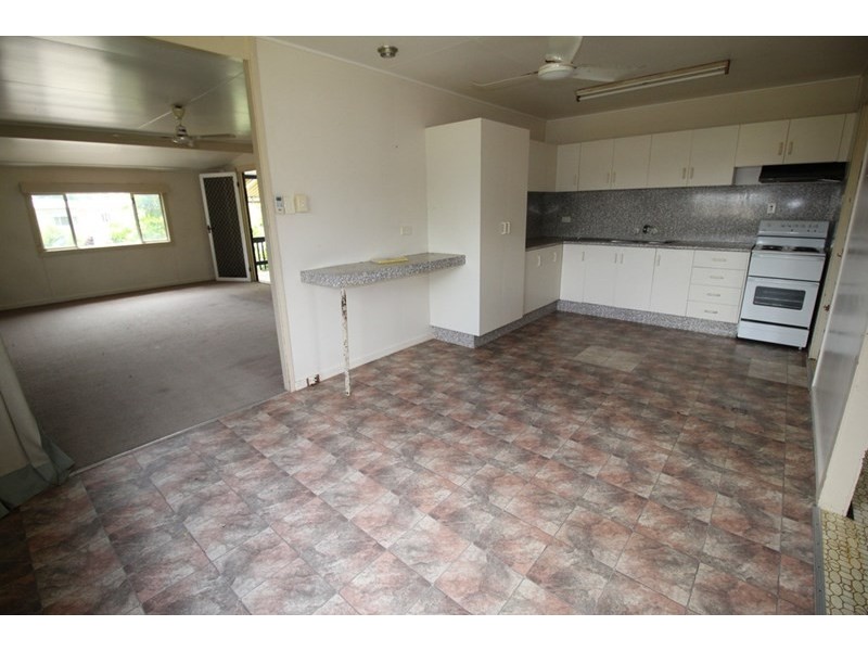 9 – 11 Mckenzie Street, Ingham QLD 4850