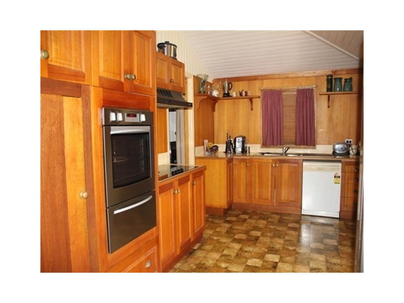 7 George Street, Ingham QLD 4850