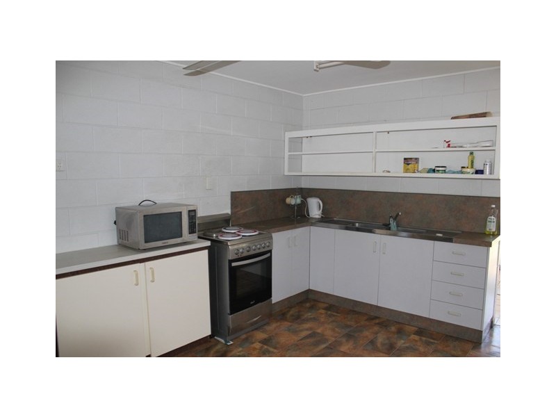 1/1 Herring Street, Taylors Beach QLD 4850