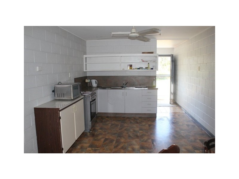 1/1 Herring Street, Taylors Beach QLD 4850