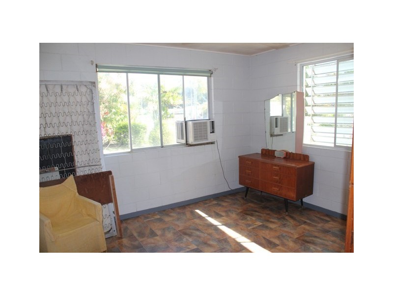 1/1 Herring Street, Taylors Beach QLD 4850