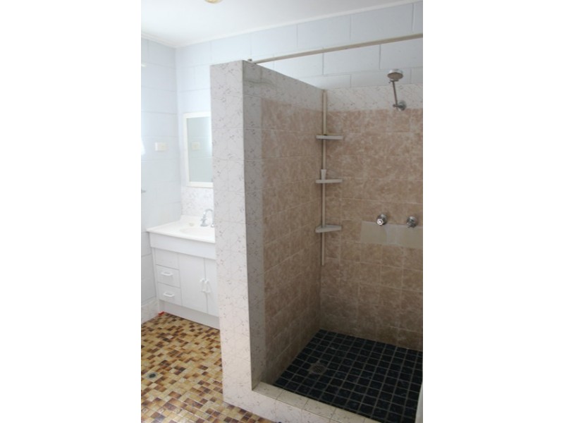 1/1 Herring Street, Taylors Beach QLD 4850