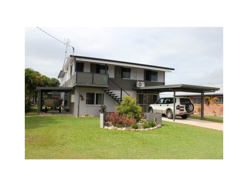 8 Trout Street, Taylors Beach QLD 4850