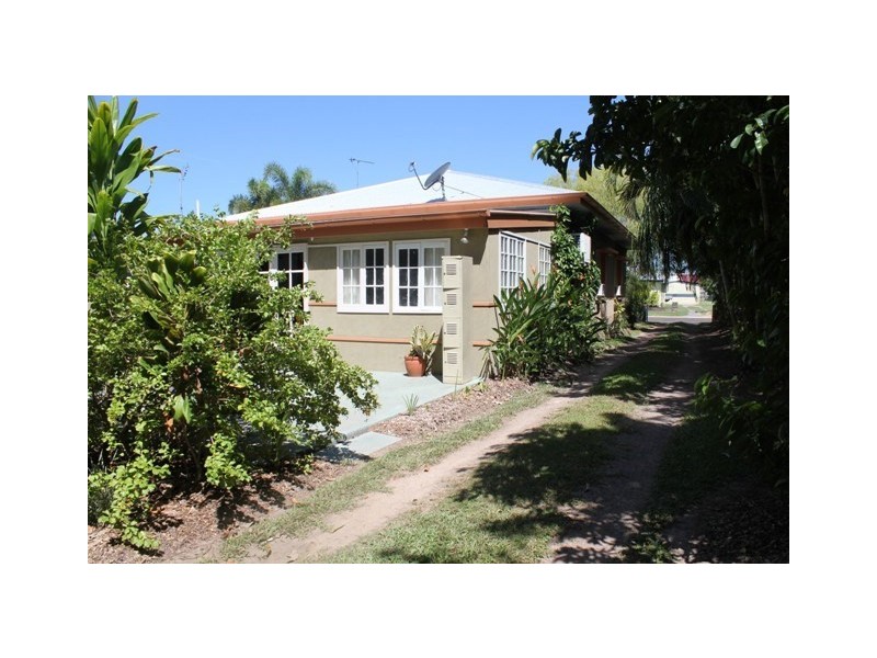 11 Warren Street, Ingham QLD 4850