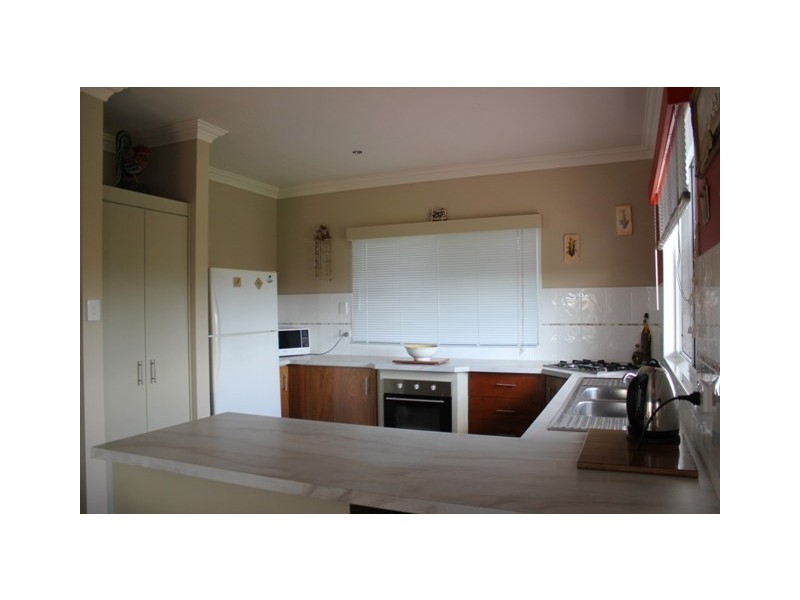 4 Hinchinbrook Court, Halifax QLD 4850