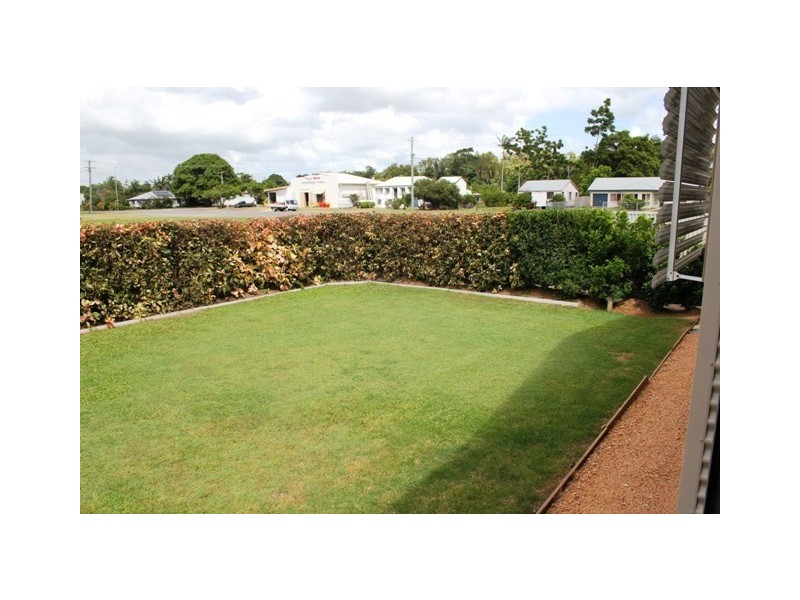4 Hinchinbrook Court, Halifax QLD 4850