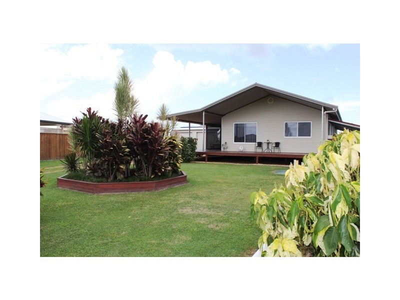 4 Hinchinbrook Court, Halifax QLD 4850