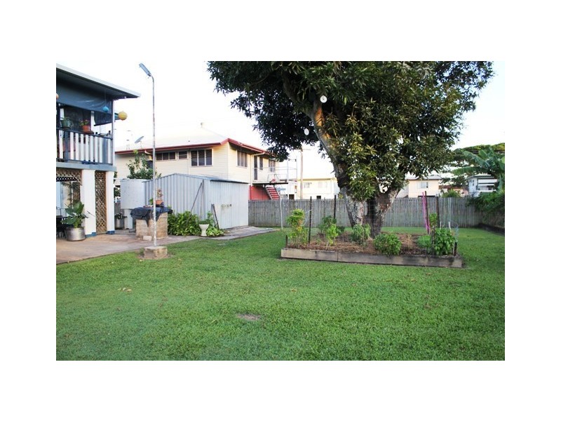 15 Dutton Street, Ingham QLD 4850