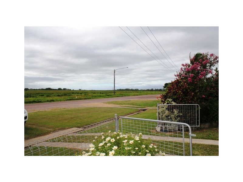 15 Dutton Street, Ingham QLD 4850