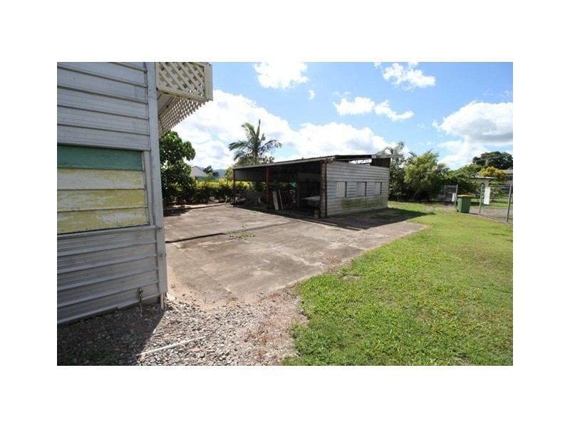 15 Britton Street, Trebonne QLD 4850