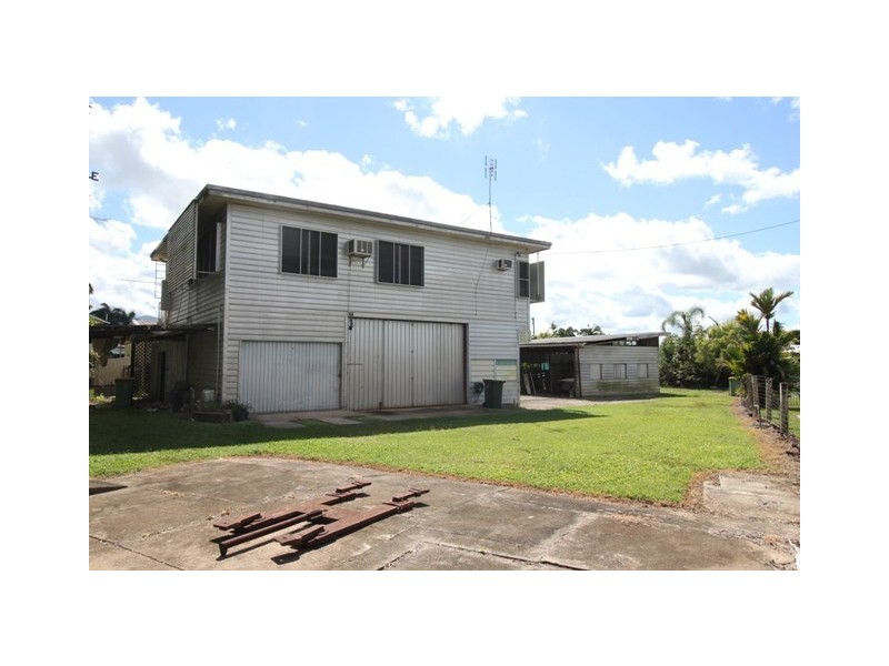 15 Britton Street, Trebonne QLD 4850