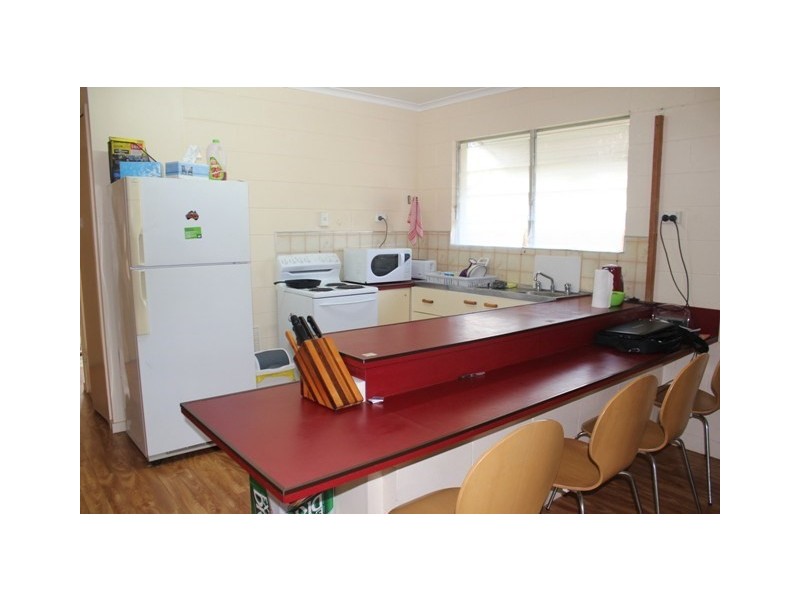 Unit 4/6 Ferrero Street, Lucinda QLD 4850