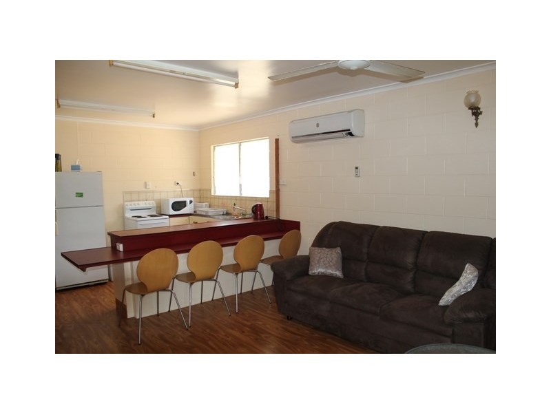 Unit 4/6 Ferrero Street, Lucinda QLD 4850