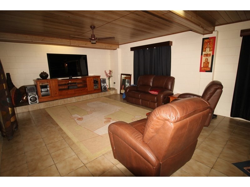 9 Acacia Road, Halifax QLD 4850