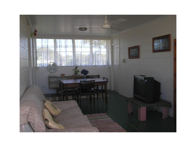 2/7 Abbott Street, Ingham QLD 4850
