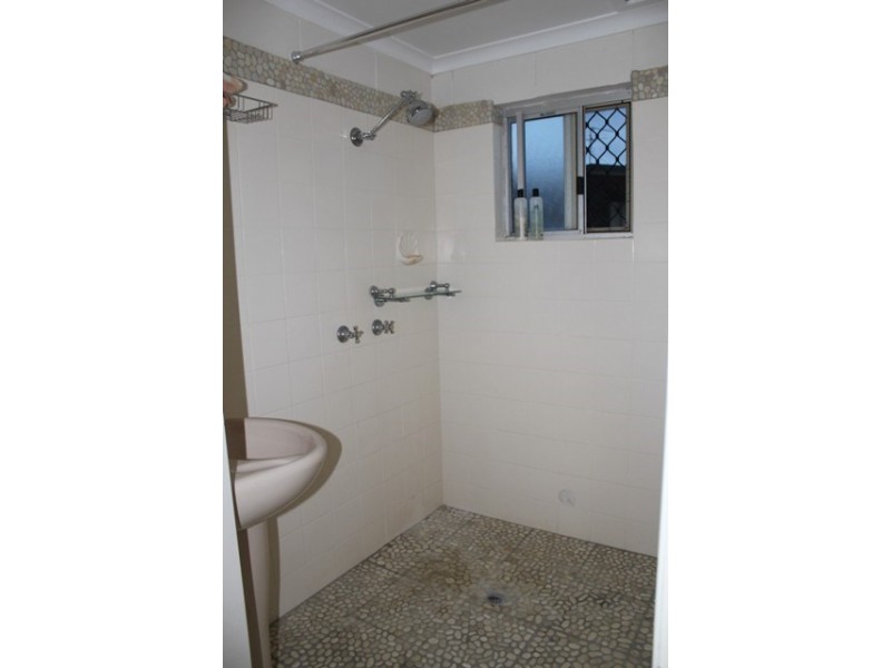 1/136 Patterson Parade, Lucinda QLD 4850