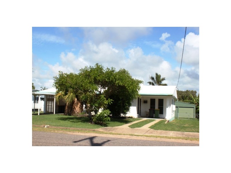 2/15 Trevally Street, Taylors Beach QLD 4850