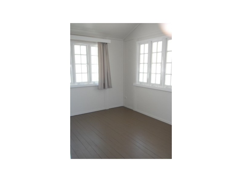 87 Marina Parade, Ingham QLD 4850