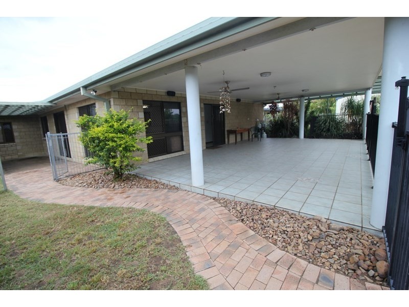 40 Bottlebrush Street, Forrest Beach QLD 4850