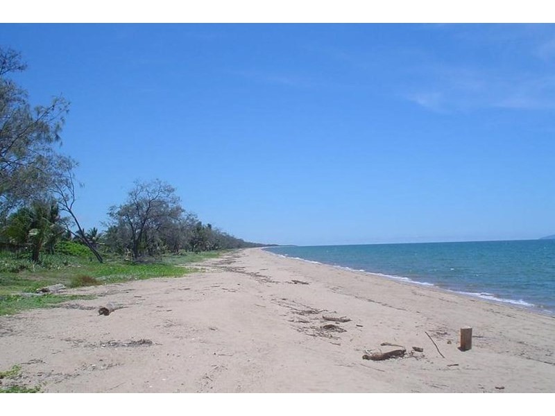 42 Willow Street, Forrest Beach QLD 4850