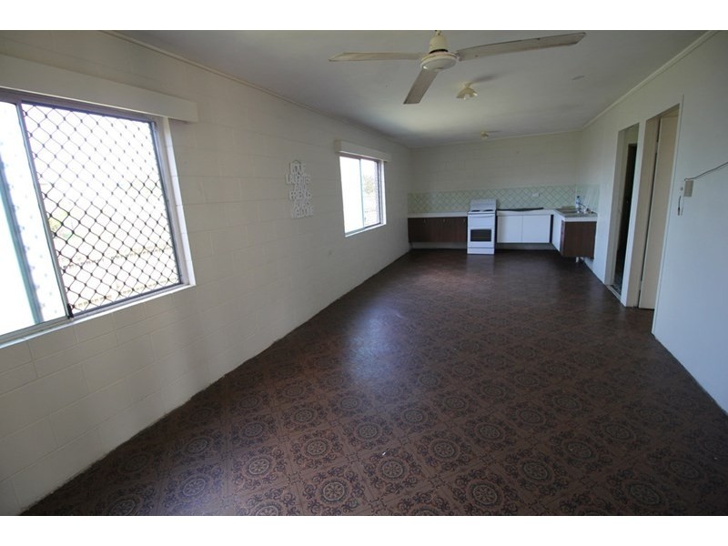 3/8 Blamey Street, Ingham QLD 4850