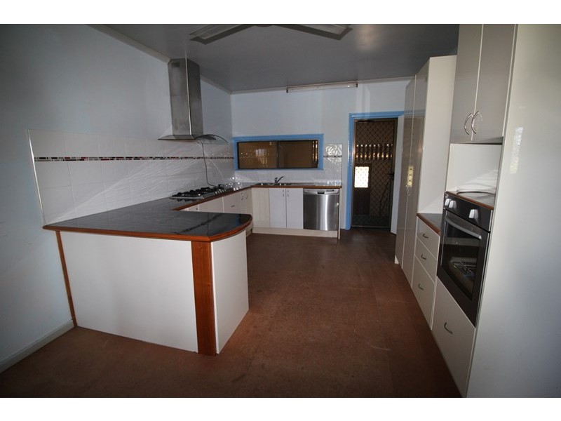 10 Sachs Lane, Ingham QLD 4850