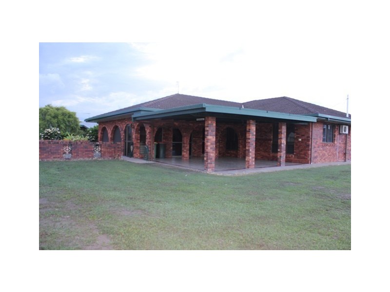 17 George Street, Ingham QLD 4850