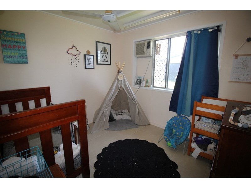 12 Mambrini Street, Halifax QLD 4850